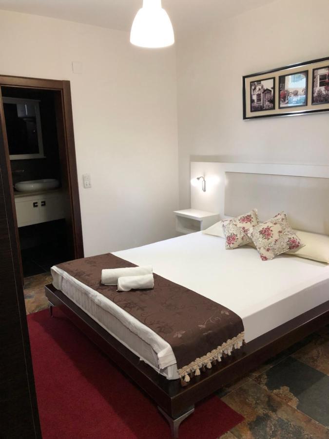Apartments Fourroses Ulcinj Luaran gambar