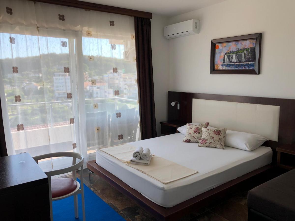 Apartments Fourroses Ulcinj Luaran gambar